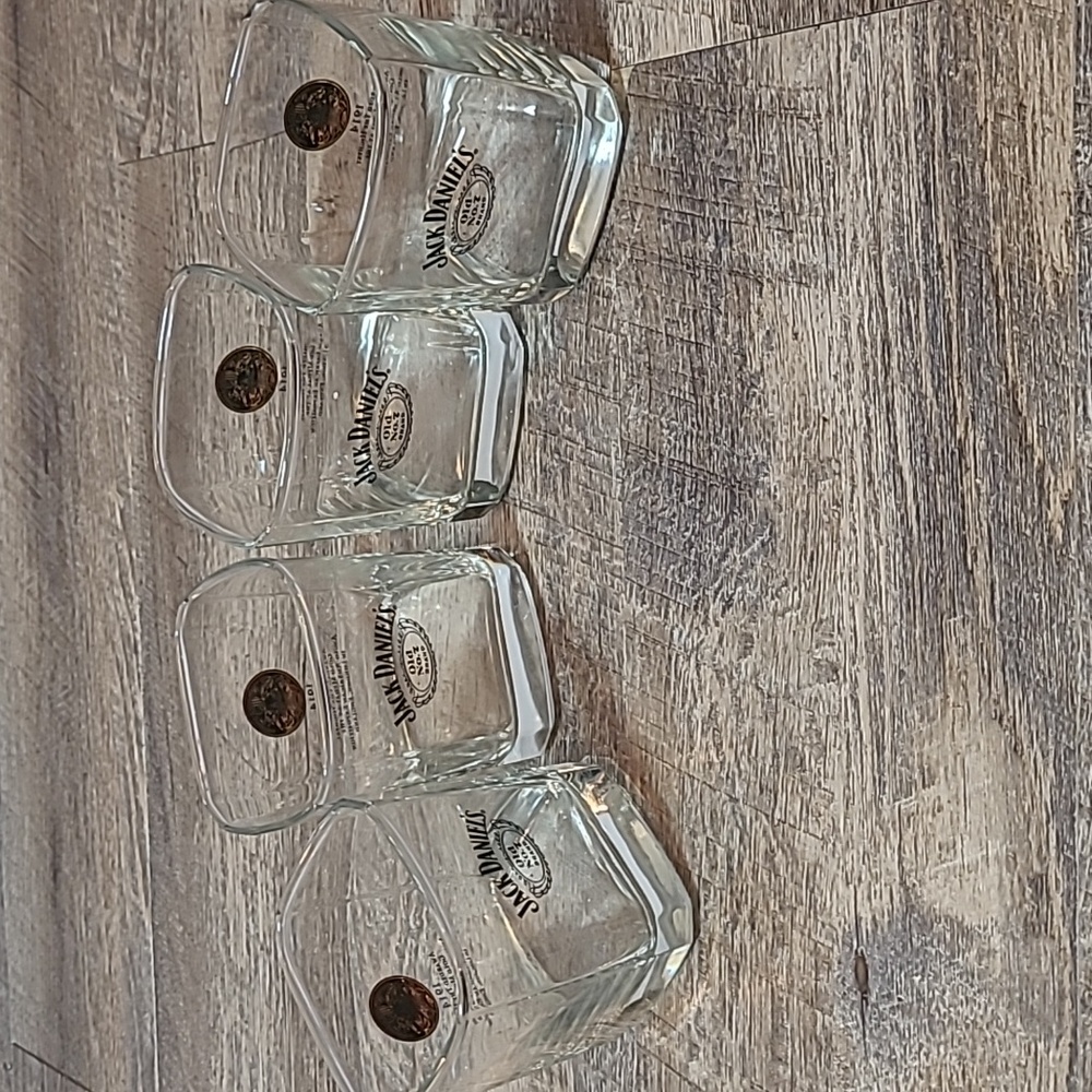 Jack Daniels Square Whiskey Glasses Set Of 4 - Gold Medal Awards Old No7 Brand